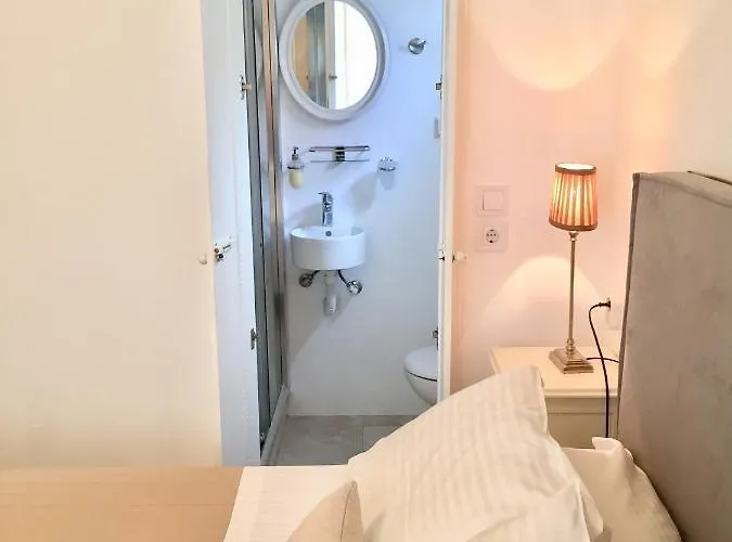 Dream House * Ορνός